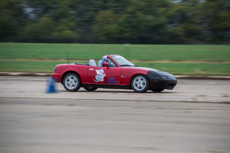 Illustration for article titled I took pictures at Autocross